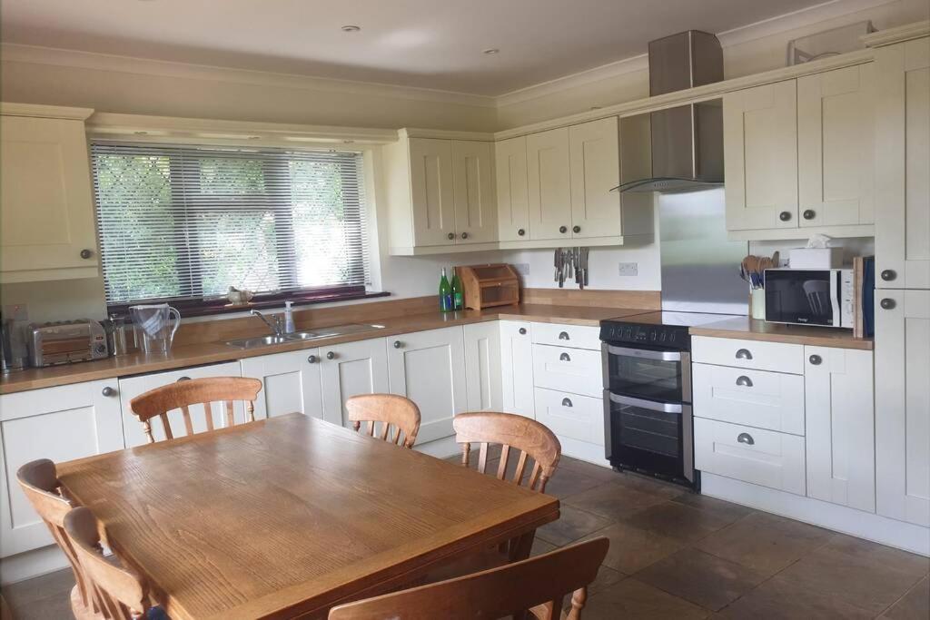 Ashwood Holiday Cottage. Ashford  Bagian luar foto