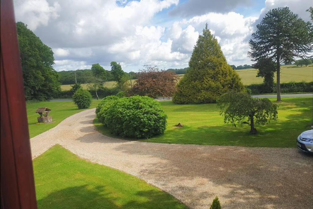 Ashwood Holiday Cottage. Ashford  Bagian luar foto