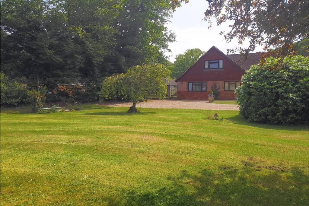 Ashwood Holiday Cottage. Ashford  Bagian luar foto